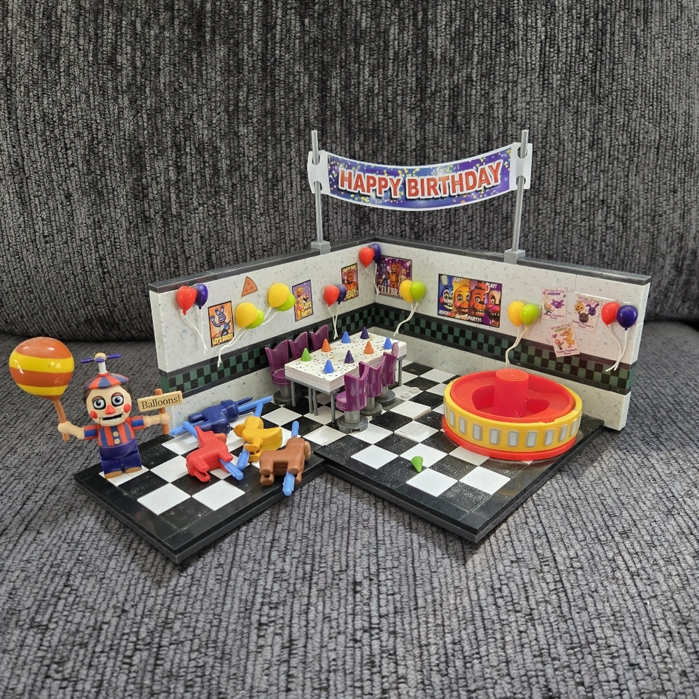 McFarlane Toys FNAF Five Nights At Freddy's Construction Game Area Partial Set